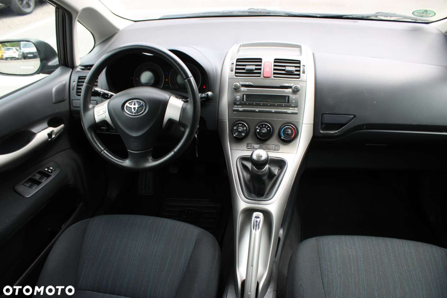 Toyota Auris - 31