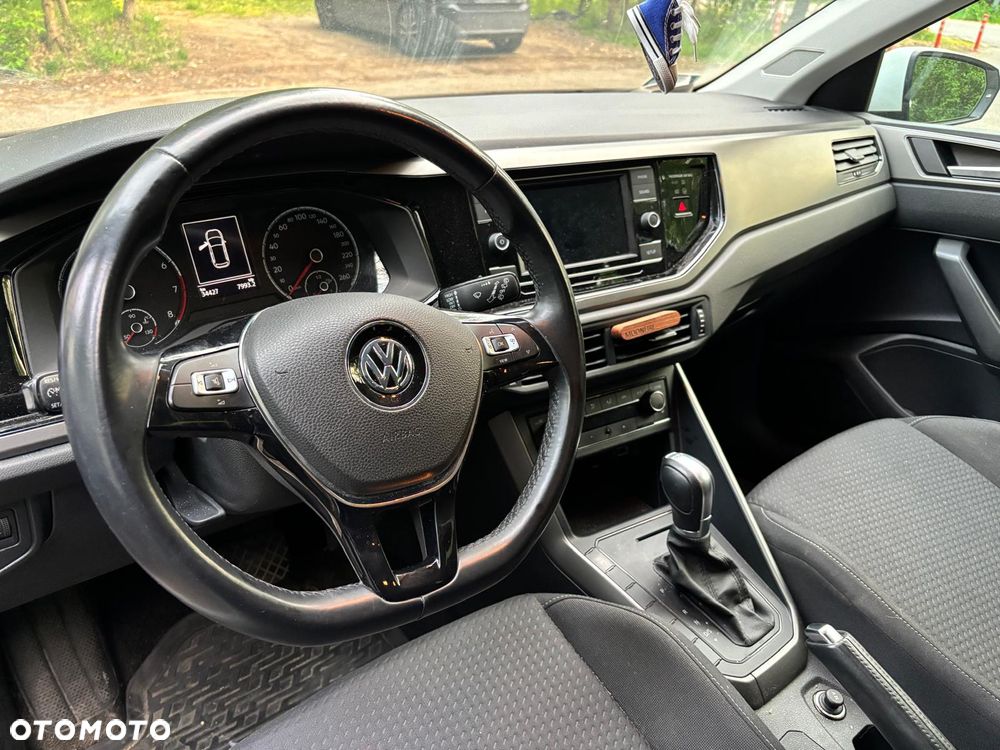 Volkswagen Polo 1.0 TSI Comfortline DSG - 2