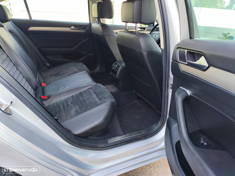 VW Passat 1.6 TDI Highline DSG - 10