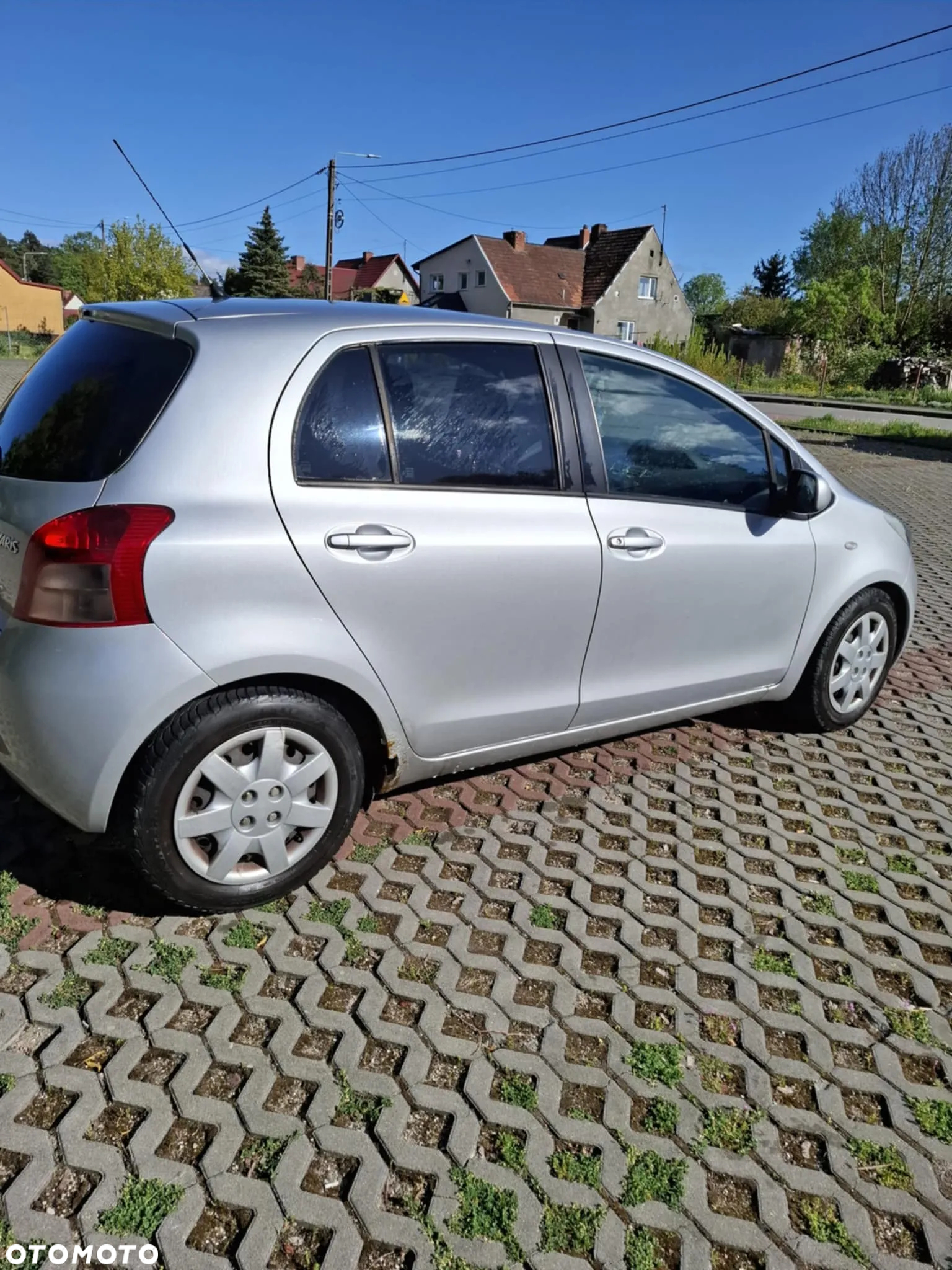Toyota Yaris 1.3 - 2