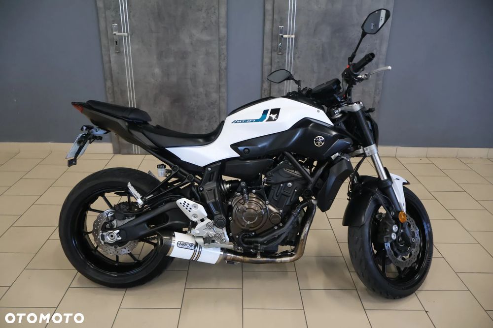 Yamaha MT - 2