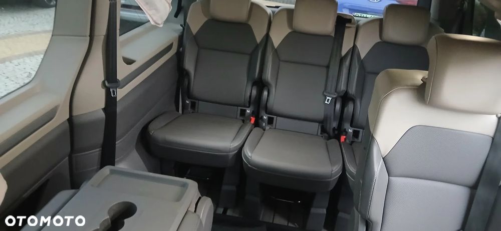 Volkswagen Multivan - 19