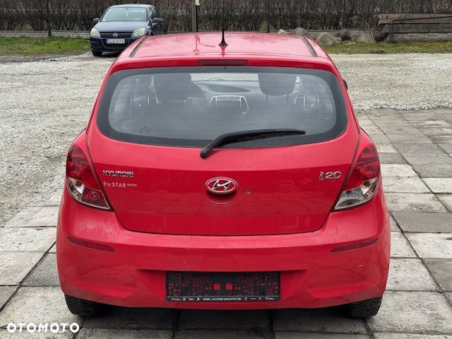 Hyundai i20 - 11