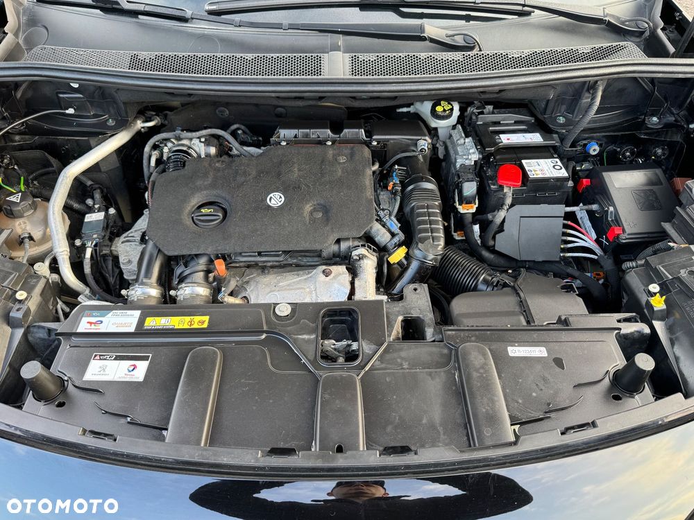 Peugeot 3008 1.5 BlueHDi Allure S&S EAT8 - 29