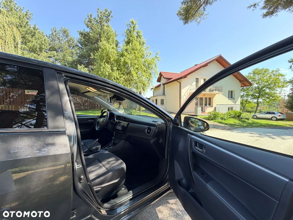 Toyota Corolla 1.6 Prestige MS EU6 - 24