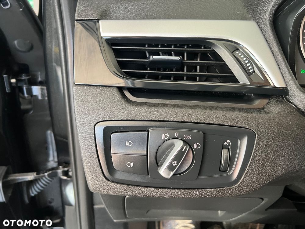 BMW X1 sDrive18i Business Edition - 37