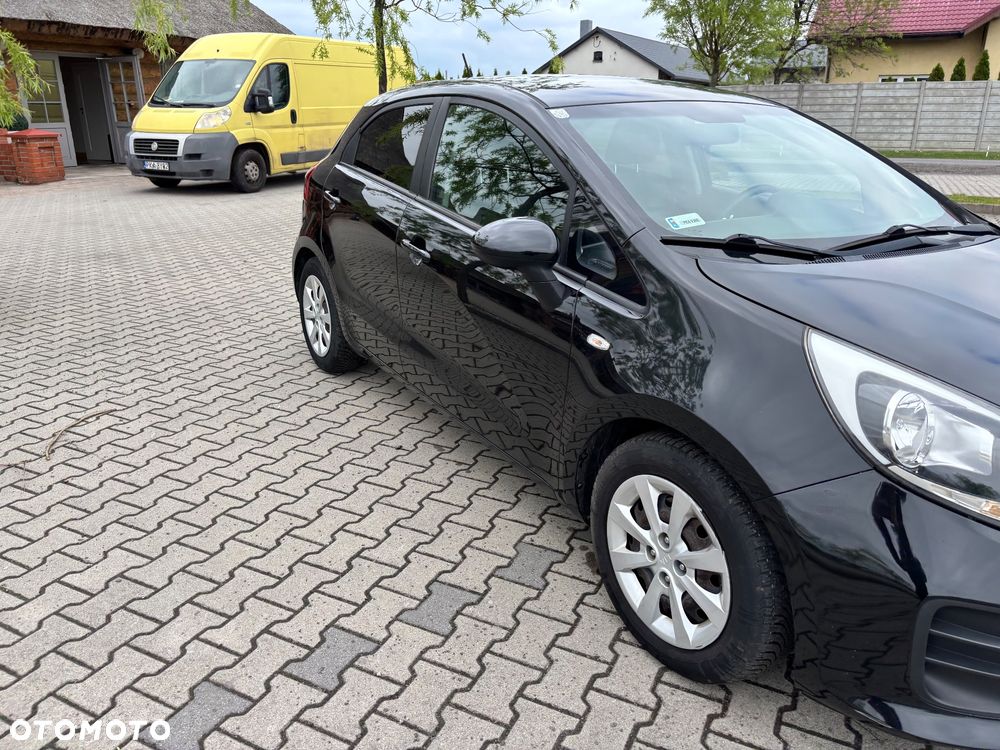 Kia Rio 1.2 Business Line - 8