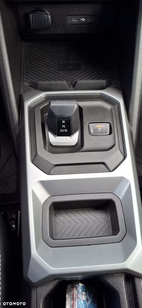 Dacia Duster 1.6 Full Hybrid 140 Journey+ MMT - 14