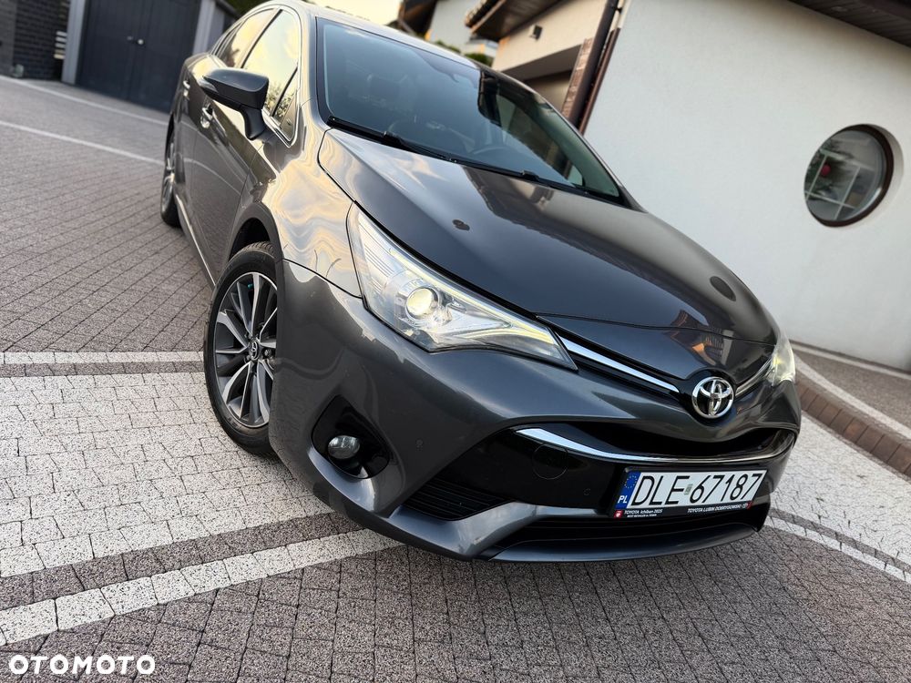 Toyota Avensis 2.0 Prestige MS - 24