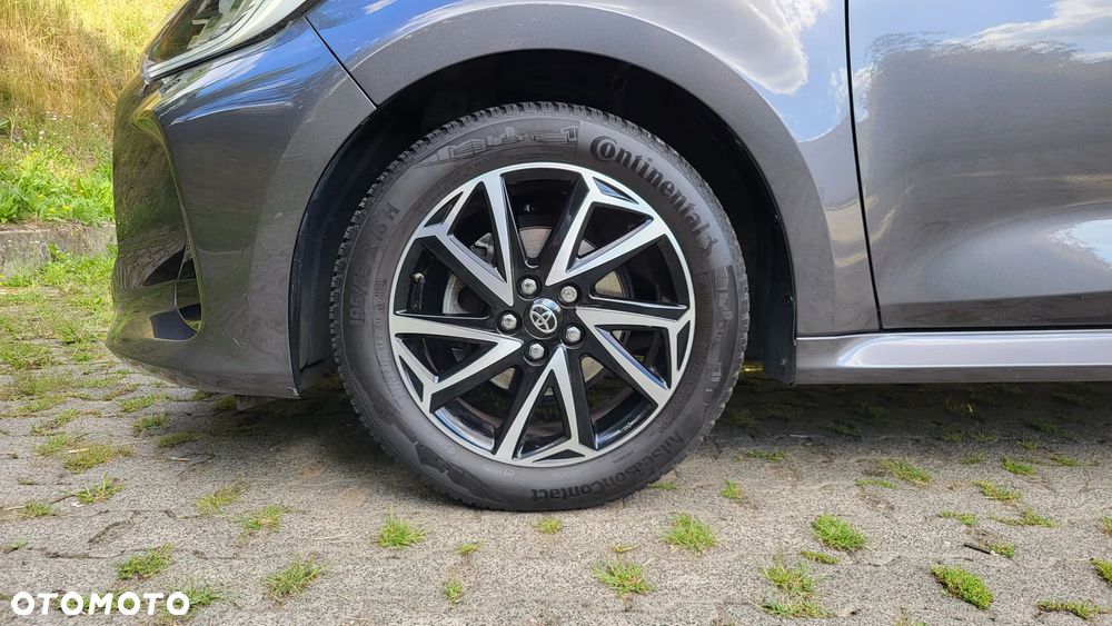 Toyota Yaris 1.5 Comfort - 17