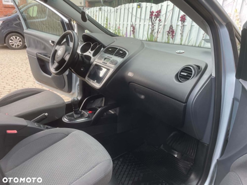 Seat Altea XL 1.6 Reference - 4