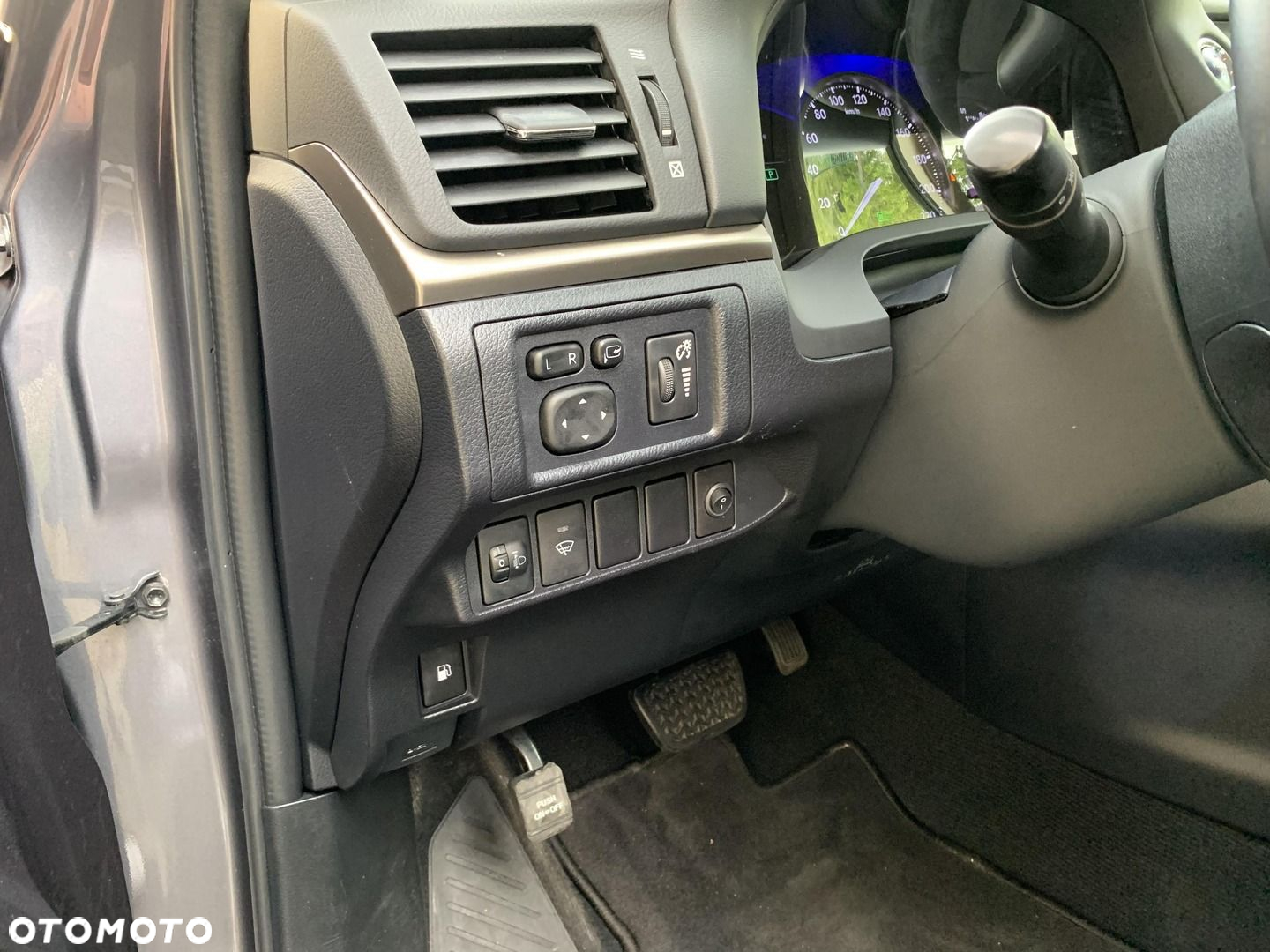 Lexus CT - 19
