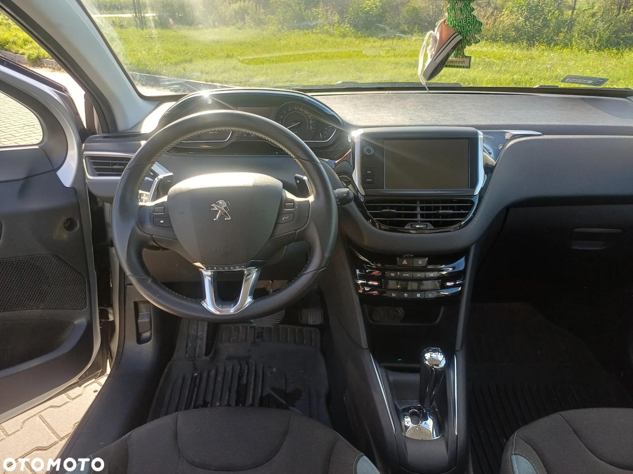 Peugeot 208 1.2 VTi Active ETG5 - 12