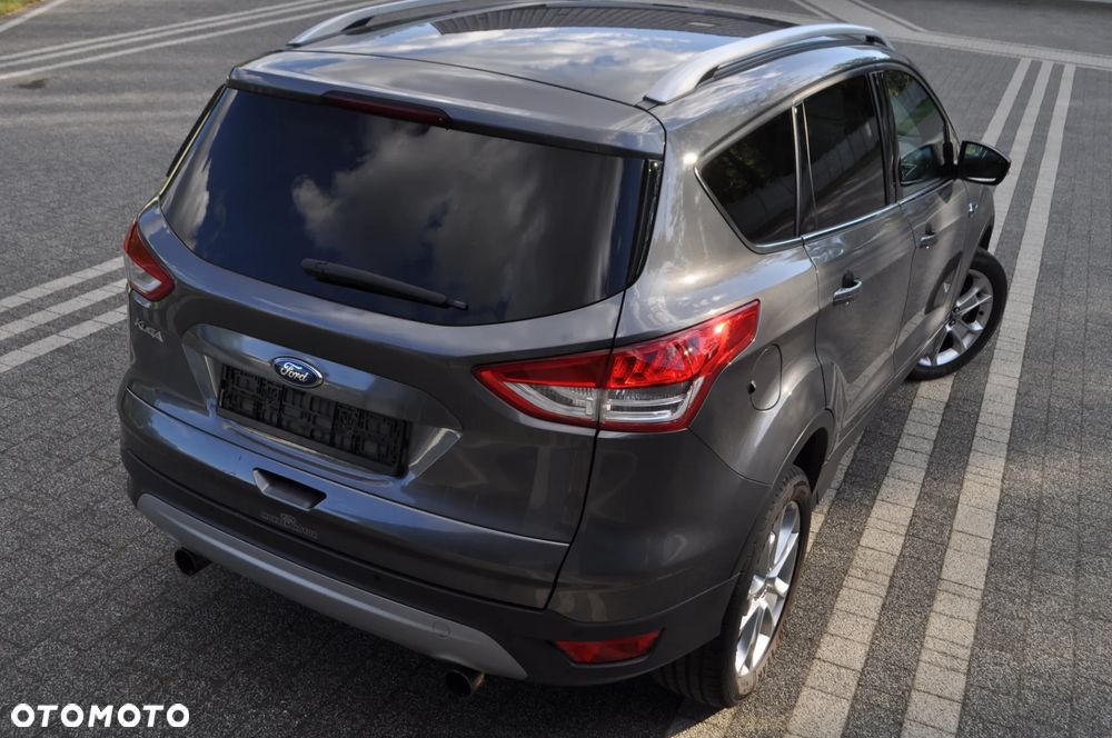 Ford Kuga 2.0 TDCi 2x4 Titanium - 30