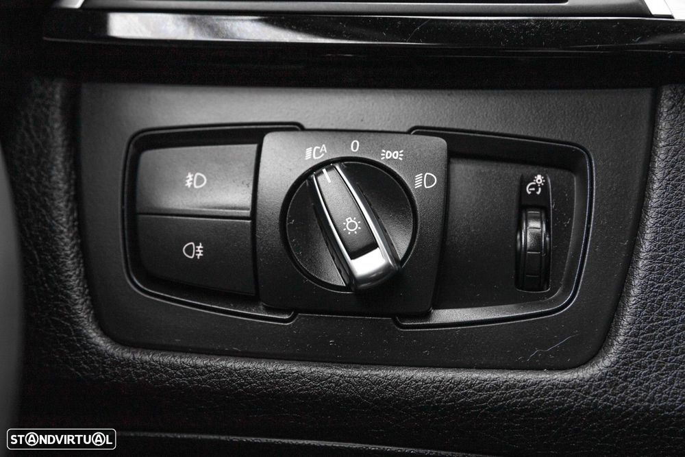 BMW 318 d Touring Pack M Auto - 30