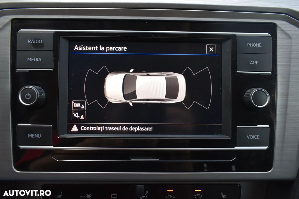 Volkswagen Passat 1.5 TSI ACT DSG Advance - 15