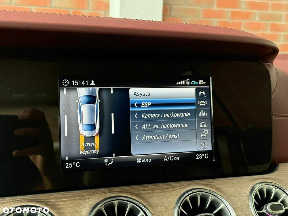 Mercedes-Benz Klasa E - 23