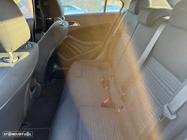 Mercedes-Benz A 180 Limousine d Style Plus - 25