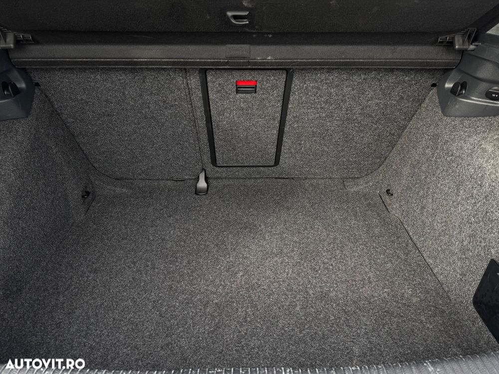 Volkswagen Golf 1.4 TSI BlueMotion Technology DSG Highline - 25