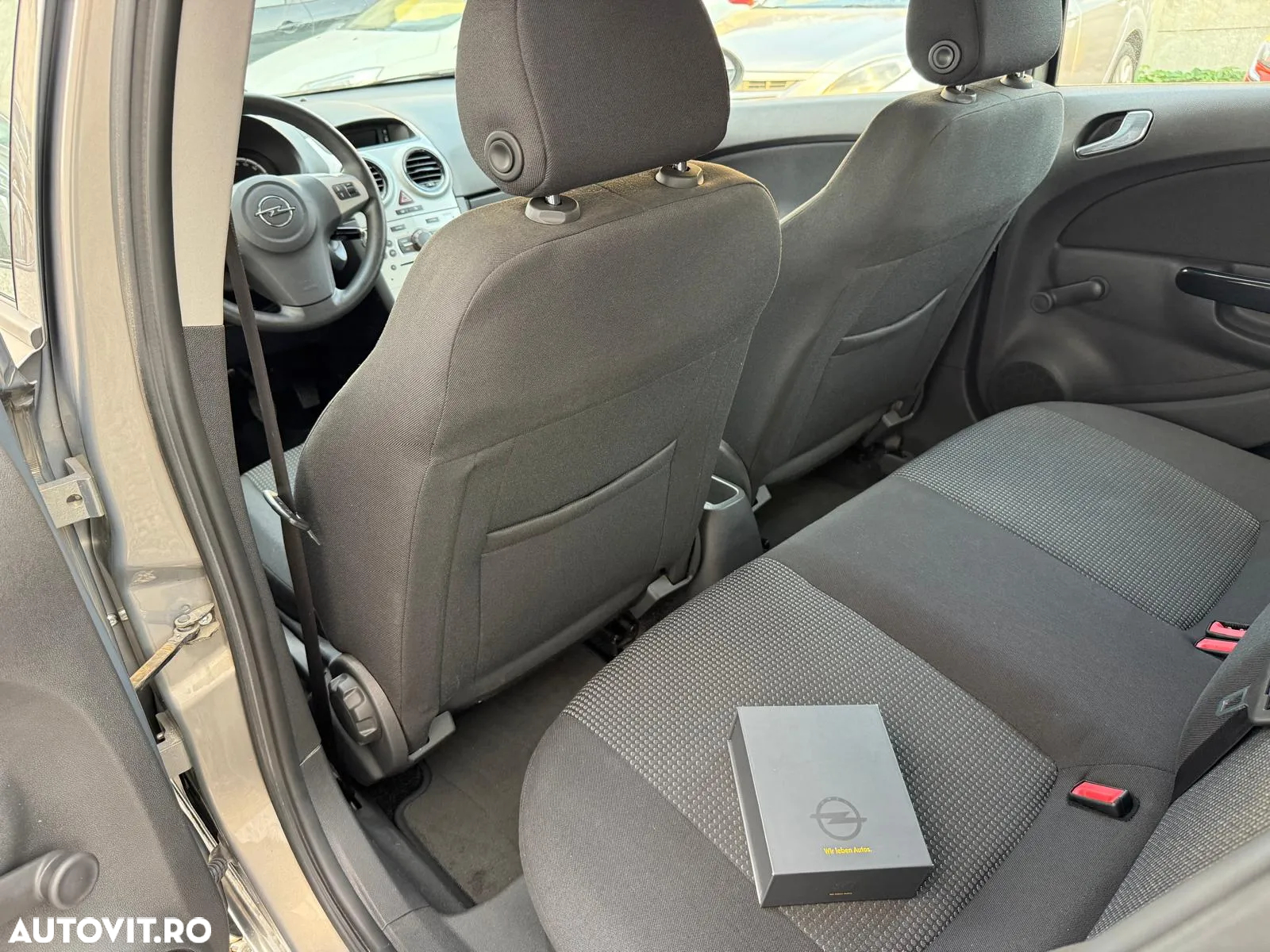 Opel Corsa 1.2 Enjoy - 18