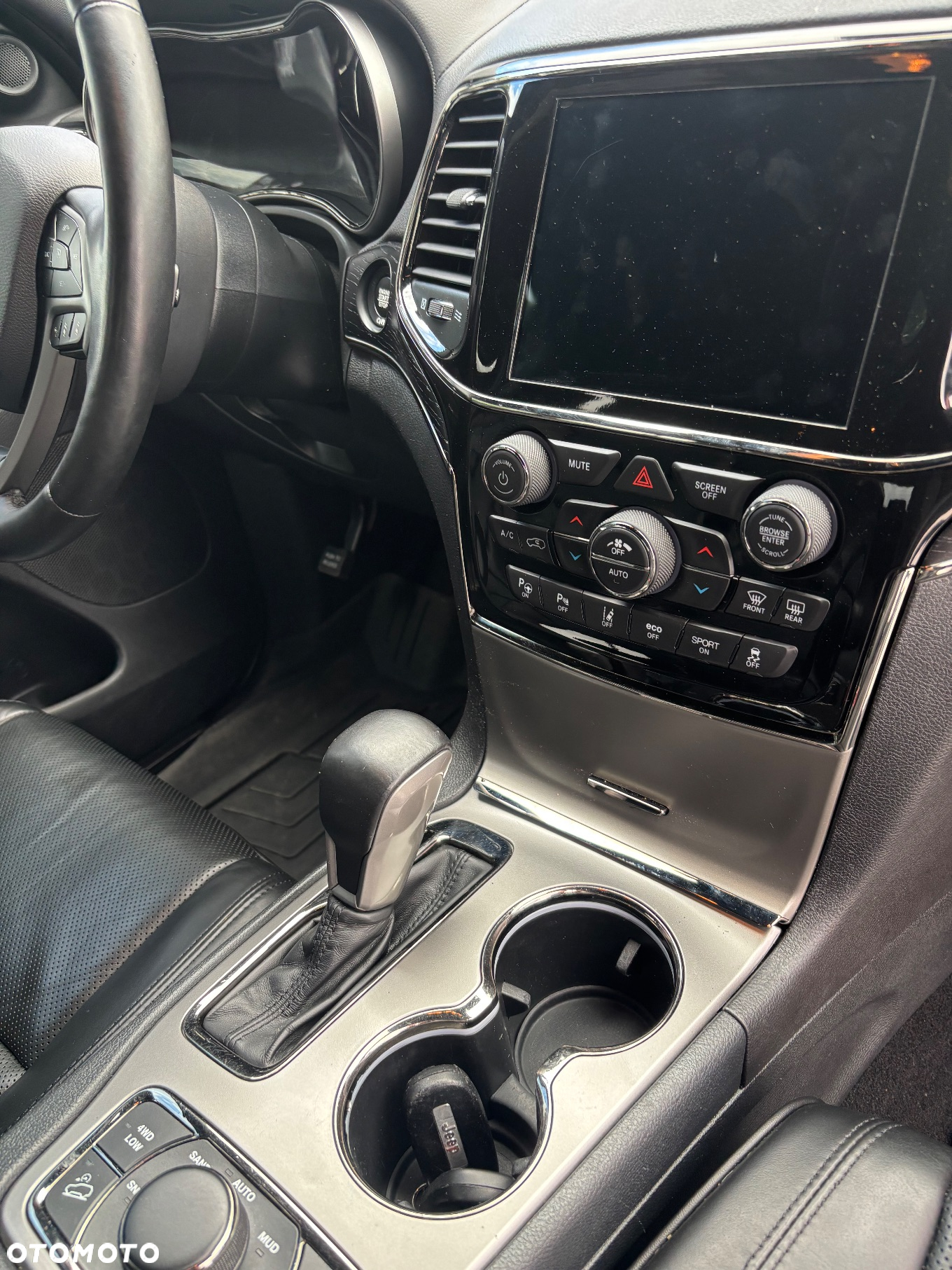 Jeep Grand Cherokee 5.7 V8 Summit - 16