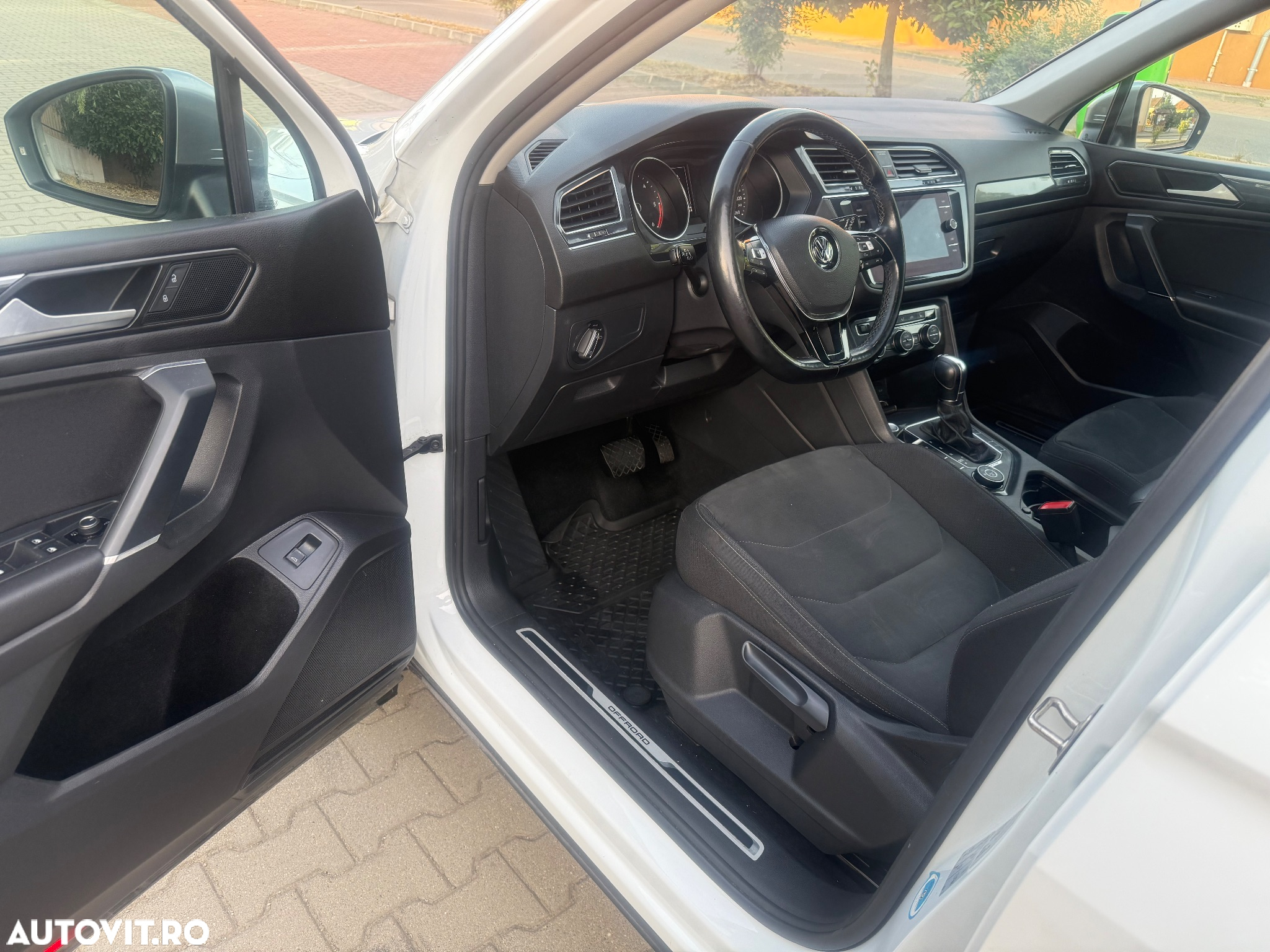 Volkswagen Tiguan Allspace 2.0 TDI SCR 4Motion DSG Highline - 8