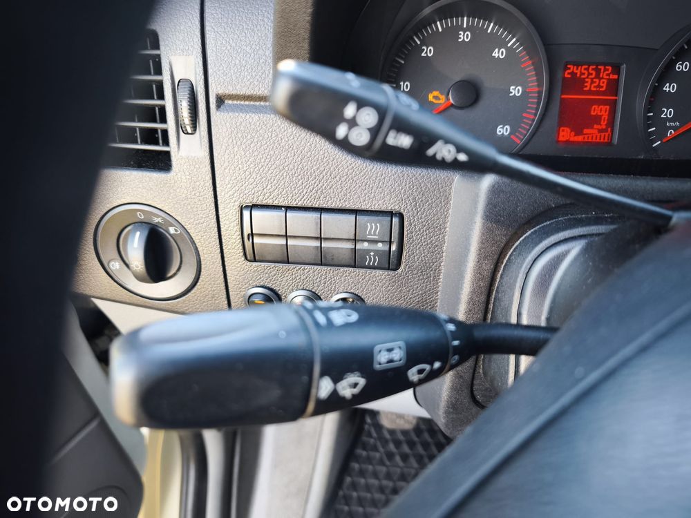 Volkswagen Crafter - 11