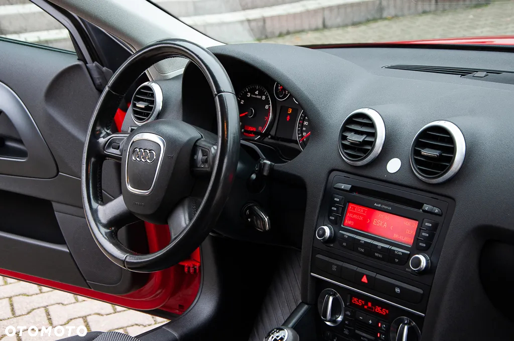 Audi A3 1.6 Limited Edition - 7