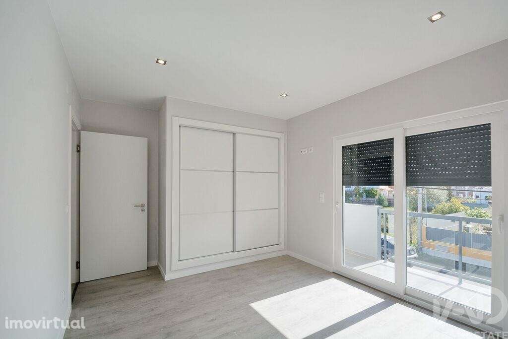 Casa / Villa T3 em Fernão Ferro de 185,00 m2 - Grande imagem: 4/20