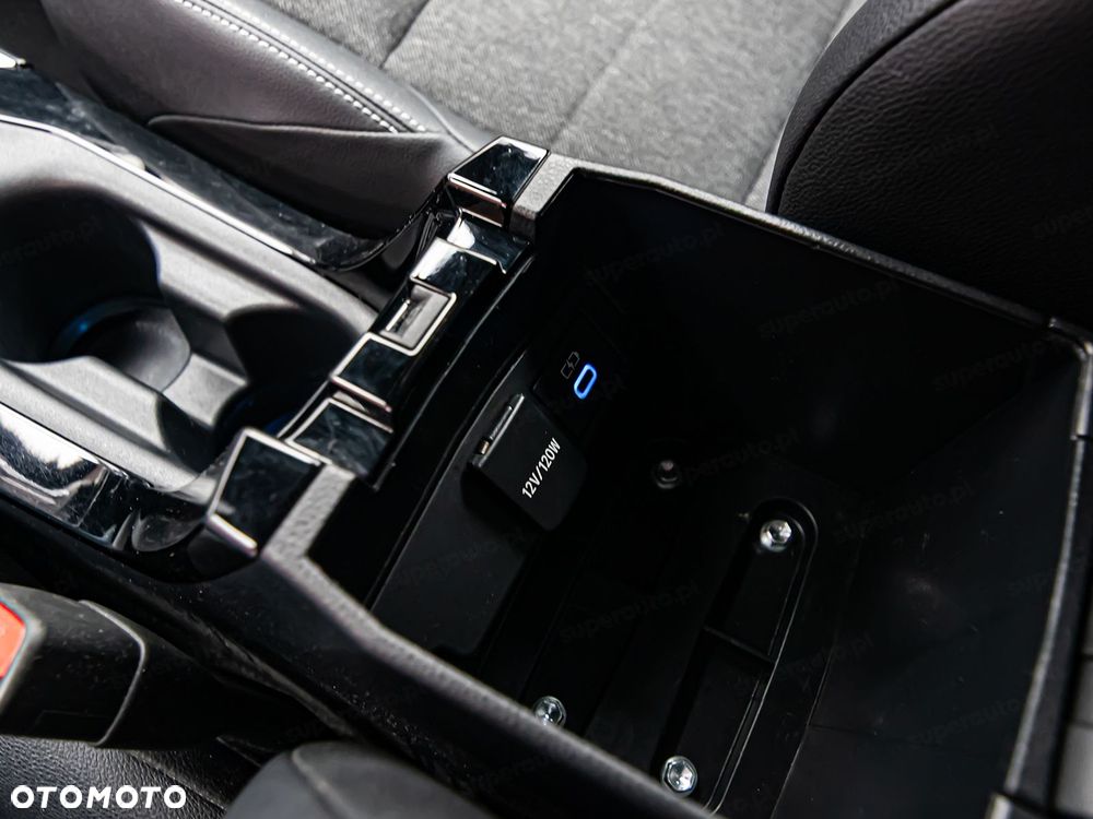 Toyota Corolla 1.8 Hybrid Selection - 17