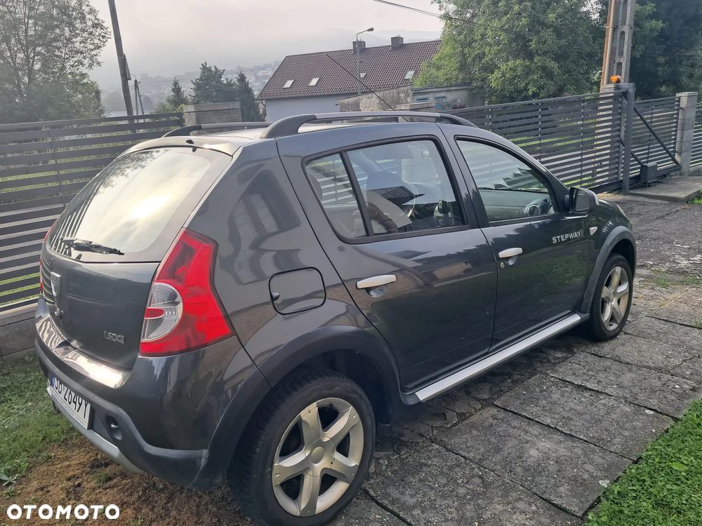 Dacia Sandero - 1