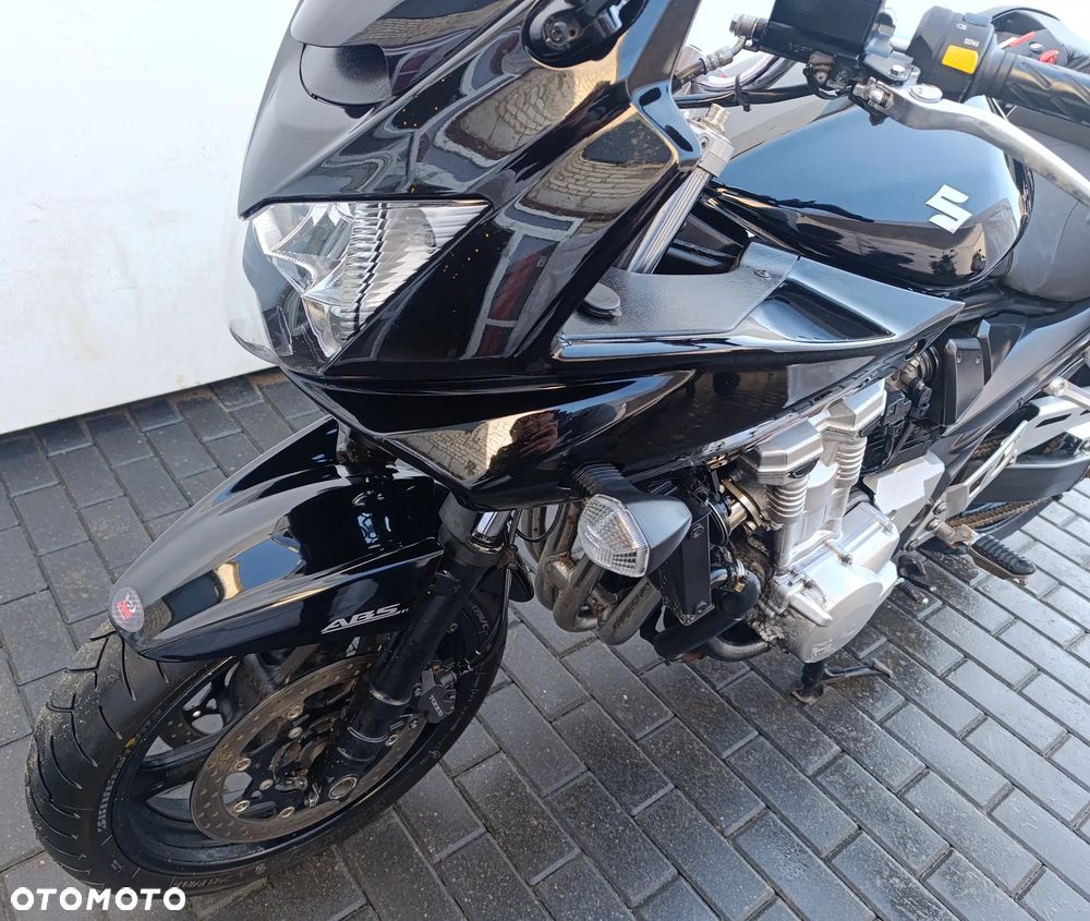 Suzuki Bandit - 10