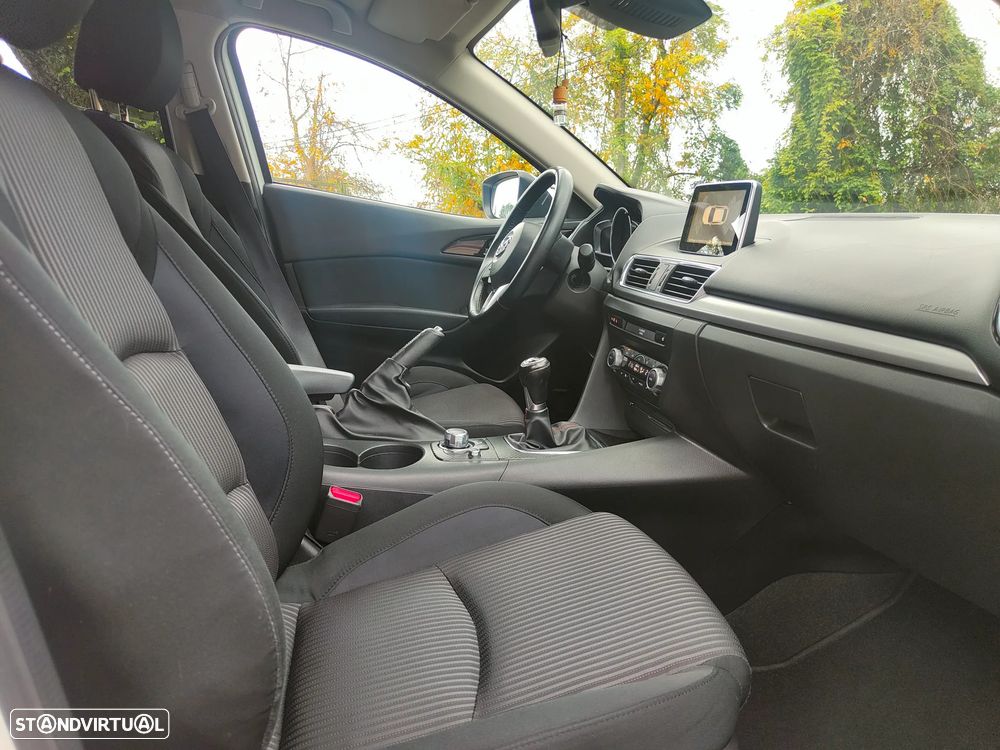 Mazda 3 SKYACTIV-D 150 Sports-Line - 4
