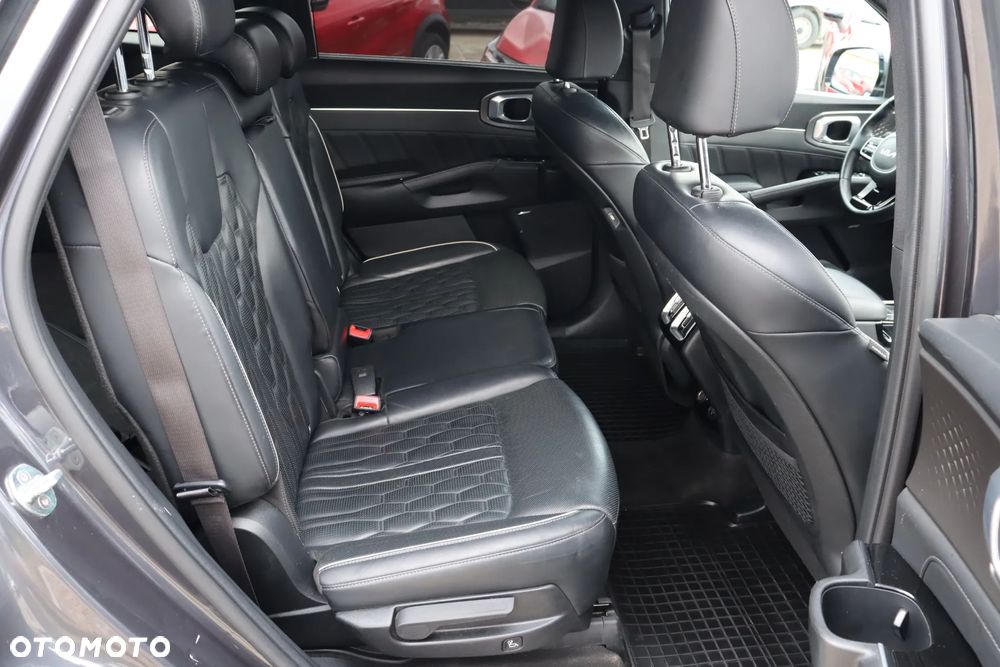 Kia Sorento - 14