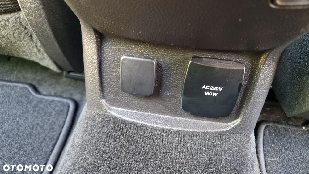 Ford Mondeo 2.0 EcoBlue Titanium - 24