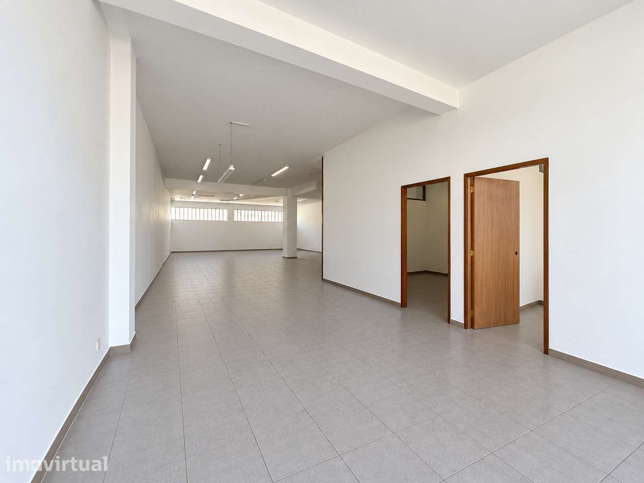 Armazém de 200m² para arrendar em Matosinhos - Grande imagem: 2/3