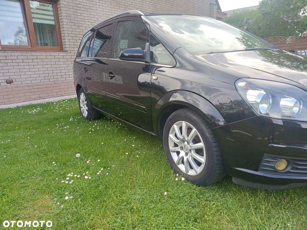 Opel Zafira - 3