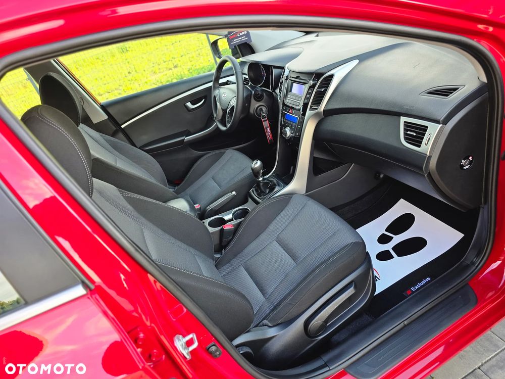 Hyundai i30 blue 1.6 GDI Passion - 21