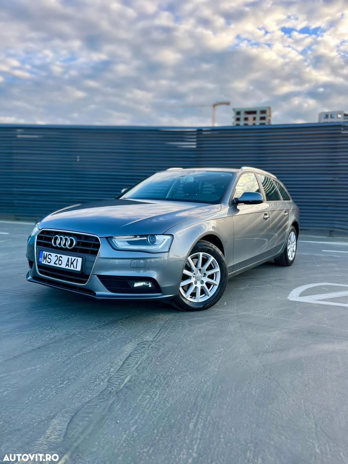 Audi A4 - 1