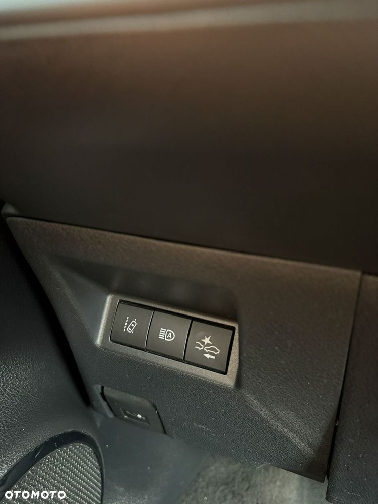 Toyota Yaris - 25