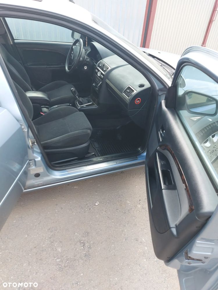 Ford Mondeo 2.0 Ghia - 15