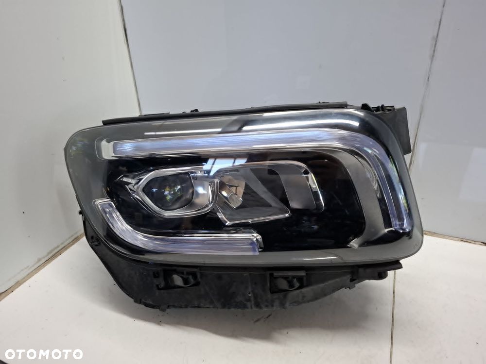 LAMPA PRAWA PRZEDNIA PRZÓD MERCEDES A2479062005 W247 X247 GLB FULL LED HIGH PERFORMANCE  IDEALNA