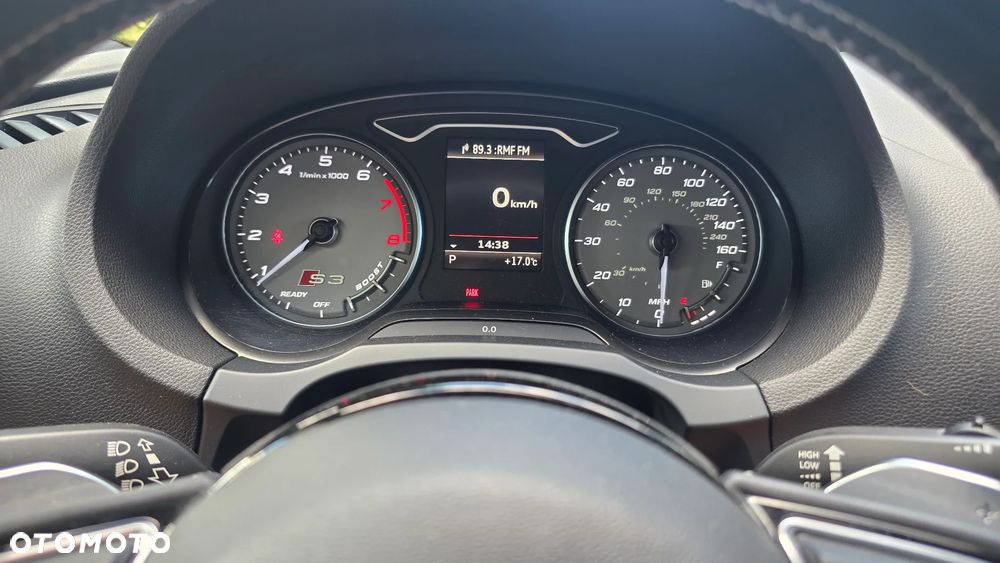 Audi S3 Limousine S tronic - 12