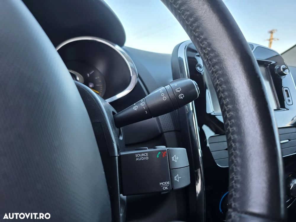 Renault Clio TCe 90 Dynamique - 23
