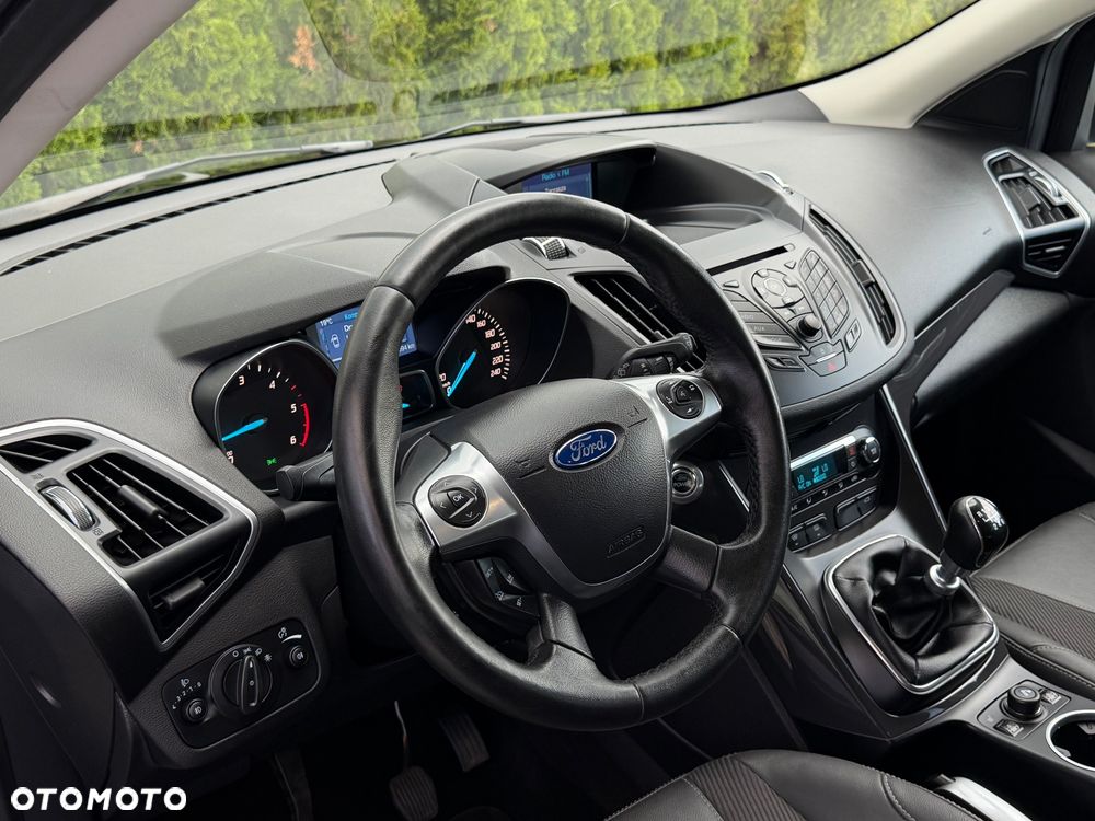 Ford Kuga 2.0 TDCi 4WD Titanium Plus - 26