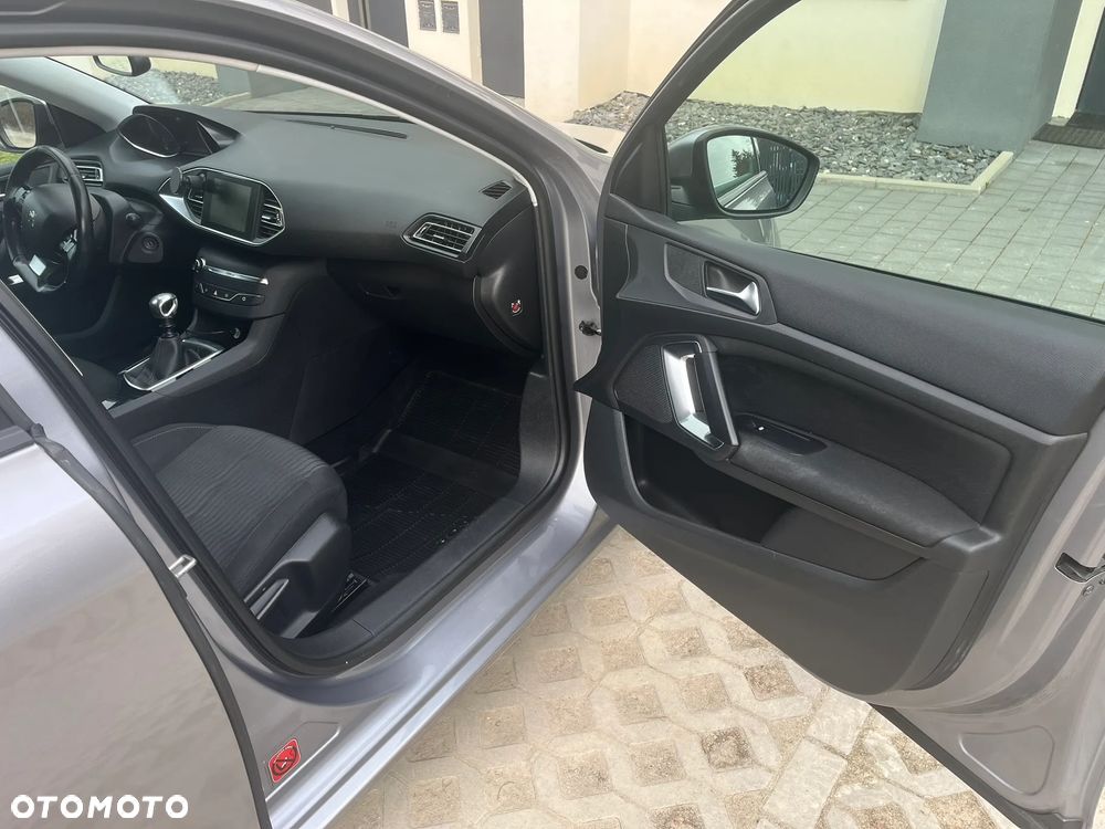 Peugeot 308 1.2 PureTech Active S&S - 9