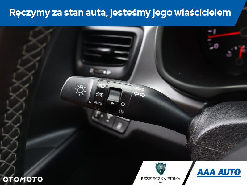 Kia Rio - 16