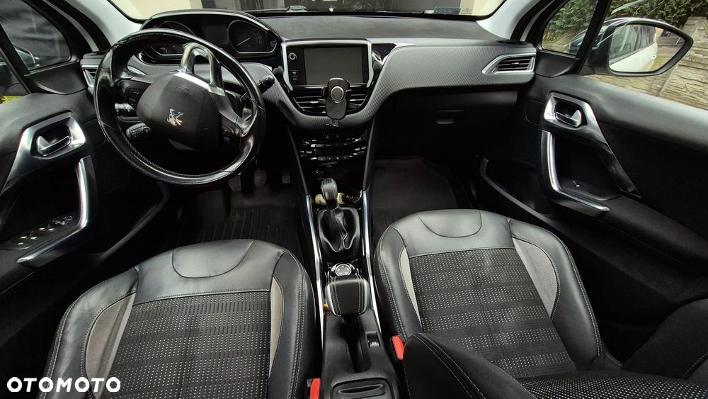Peugeot 2008 1.6 VTi Allure - 10