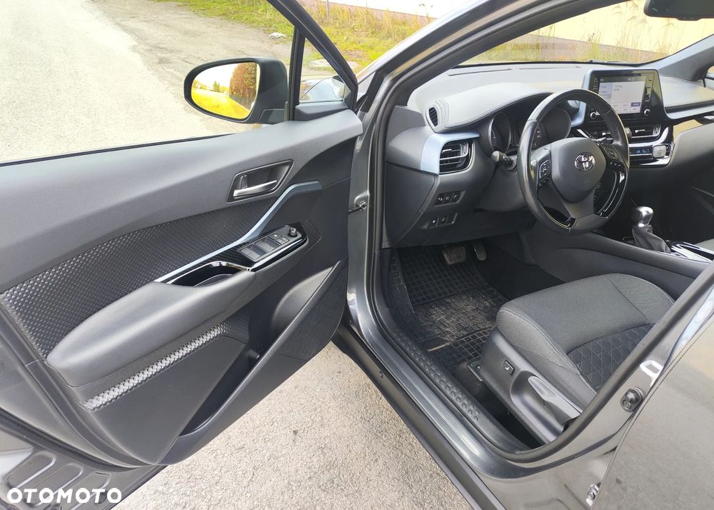 Toyota C-HR Hybrid Club - 15