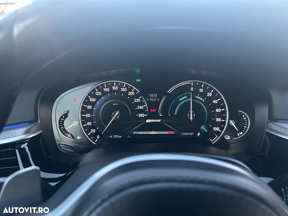 BMW Seria 5 530e xDrive AT PHEV - 12
